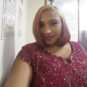 Meet your Posher, Yolanda